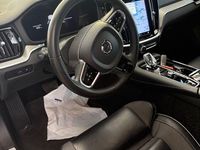 Gebraucht Volvo V60 Plus 253 PS (186 kW) 2022 Schwarz Kombi