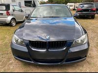 Gebraucht BMW 318 122 PS (89 kW) 2007 Blau Limousine