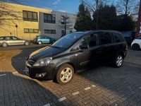 Gebraucht Opel Zafira Family 140 PS (102 kW) 2012 Schwarz Van / Kleinbus
