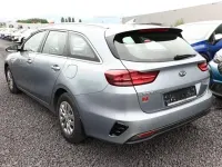 Gebraucht Kia Ceed Sportswagon Vision 140 PS (102 kW) 2019 Lunar silber metallic lunar silber metallic Kombi