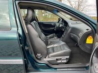 Gebraucht Volvo V70 140 PS (102 kW) 2002 Grün Kombi