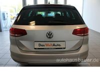Gebraucht VW Passat Trendline 150 PS (110 kW) 2018 Reflexsilber Kombi