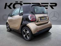 Gebraucht Smart ForTwo Coupé Exclusive 60 kW (82 PS) 2023 Gold Kleinwagen