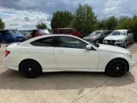Gebraucht Mercedes C250 AMG line 204 PS (150 kW) 2012 Weiß Coupé