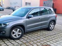 Gebraucht VW Tiguan Trendline 150 PS (110 kW) 2015 Grau SUV