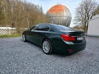 Gebraucht BMW 740 306 PS (225 kW) 2010 Grün Limousine
