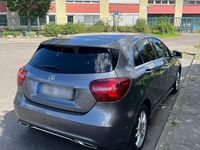 Gebraucht Mercedes A200 136 PS (100 kW) 2016 Grau Limousine