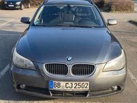 Gebraucht BMW 523 177 PS (130 kW) 2006 Grau Kombi