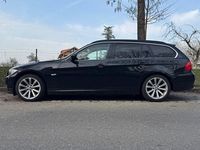 Gebraucht BMW 330 Exclusive 245 PS (180 kW) 2010 Schwarz Kombi