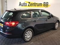 Gebraucht Opel Astra Edition 110 PS (80 kW) 2014 Schwarz metallic Kombi