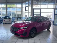 Gebraucht Peugeot 308 Allure 131 PS (96 kW) 2024 Elixir rot Kombi