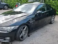Gebraucht BMW 320 184 PS (135 kW) 2011 Schwarz Coupé
