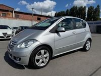 Używany Mercedes A180 109 KM (80 kW) 2011 Czarny Sedan/Limuzyna