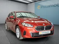 Neu BMW 120 170 PS (125 kW) 2026 Rot Kleinwagen