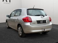 Gebraucht Toyota Auris Sol 126 PS (92 kW) 2009 Silber Kleinwagen
