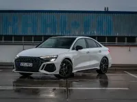 Usata Audi RS3 Sport 400 CV (294 kW) 2024 Bianco Berlina
