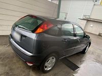 Usata Ford Focus 101 CV (74 kW) 2003 Argento Utilitaria