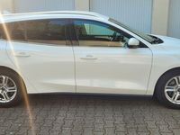 gebraucht Ford Focus Turnier*Cool & Connect*LED*Navi*PDC*ALU*