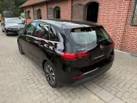 Gebraucht Mercedes B180 116 PS (85 kW) 2023 Nachtschwarz Kleinwagen