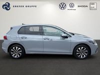 Gebraucht VW Golf VIII Active 131 PS (96 kW) 2023 Mondsteingrau Limousine