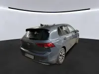 Używany VW Golf VIII Active 150 KM (110 kW) 2023 Szary Sedan/Limuzyna