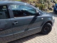 Gebraucht VW Fox 54 PS (39 kW) 2009 Schwarz Kleinwagen