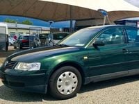 Gebraucht VW Passat 125 PS (91 kW) 1999 Grün Limousine