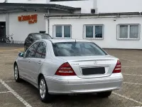Gebraucht Mercedes 240 170 PS (125 kW) 2000 Silber Limousine