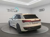 Gebraucht Audi Q8 e-tron Advanced 300 kW (408 PS) 2024 Gletscherweiß metallic SUV