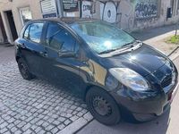 Gebraucht Daihatsu Charade 101 PS (74 kW) 2012 Schwarz Kleinwagen