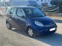 Gebraucht Toyota Yaris Verso 84 PS (61 kW) 2005 Blau Van / Kleinbus