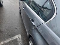 Gebraucht BMW 325 210 PS (154 kW) 2010 Grau Limousine