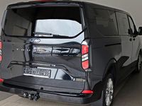 Gebraucht Ford Tourneo Titanium 150 PS (110 kW) 2024 Schwarz Van / Kleinbus