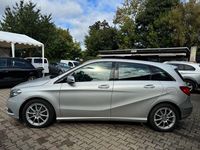 Gebraucht Mercedes B200 156 PS (114 kW) 2013 Silber Kleinwagen
