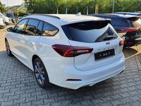 Gebraucht Ford Focus ST-Line 125 PS (91 kW) 2023 Frostweiß Kombi