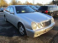 Gebraucht Mercedes E280 204 PS (150 kW) 2002 Brillantsilber  metalliclack Limousine