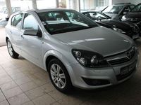 Gebraucht Opel Astra Innovation 116 PS (85 kW) 2009 Silber Limousine