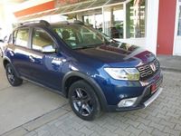 Gebraucht Dacia Sandero Celebration 90 PS (66 kW) 2018 Blau metallic Kleinwagen