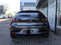 Neu Mazda 3 Center-Line 140 PS (102 kW) 2025 Machine gray Limousine
