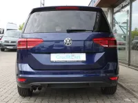 Gebraucht VW Touran Highline 150 PS (110 kW) 2017 Blau Van / Kleinbus
