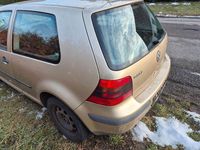 Gebraucht VW Golf IV Basis 105 PS (77 kW) 2001 Gold Limousine
