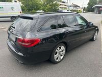 Gebraucht Mercedes C220 194 PS (142 kW) 2019 Schwarz Kombi