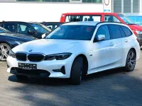 Gebraucht BMW 330e Sport Line 184 PS (135 kW) 2021 Weiß Kombi