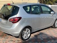 Gebraucht Opel Meriva 88 PS (64 kW) 2014 Silber Van / Kleinbus