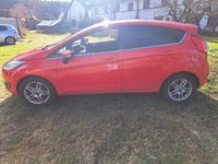 Gebraucht Ford Fiesta 75 PS (55 kW) 2013 Rot Kleinwagen