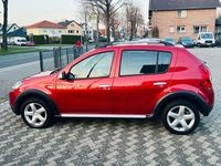 Gebraucht Dacia Sandero Stepway 84 PS (61 kW) 2012 Rot SUV
