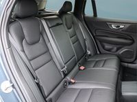 Gebraucht Volvo V60 349 PS (256 kW) 2025 Blau Kombi
