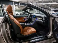 Gebraucht Mercedes C300 AMG 245 PS (180 kW) 2022 Silber / mojavesilber (metallic) Cabrio
