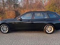 Gebraucht BMW 318 136 PS (100 kW) 2018 Schwarz Kombi