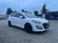 Usado Hyundai i30 Style 110 CV (80 kW) 2015 Blanco Familiar